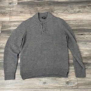 Gray Men's Sweater express size medium